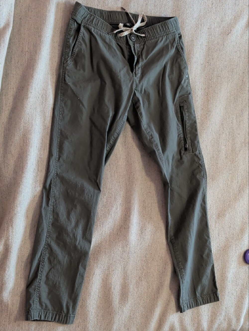 Vuori Olive Ripstop Drawstring Joggers, Size XS